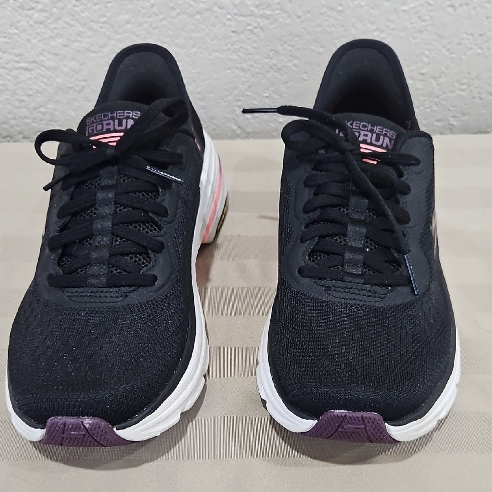 Skechers Women's Black and Pink Athletic Shoes